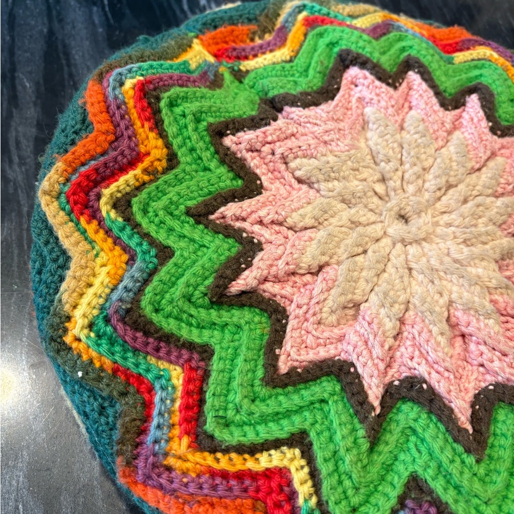 Vintage * Rainbow Handmade Crochet Floral Cushion Pillow GUC Retro Bohemian BOHO - Picture 5 of 5